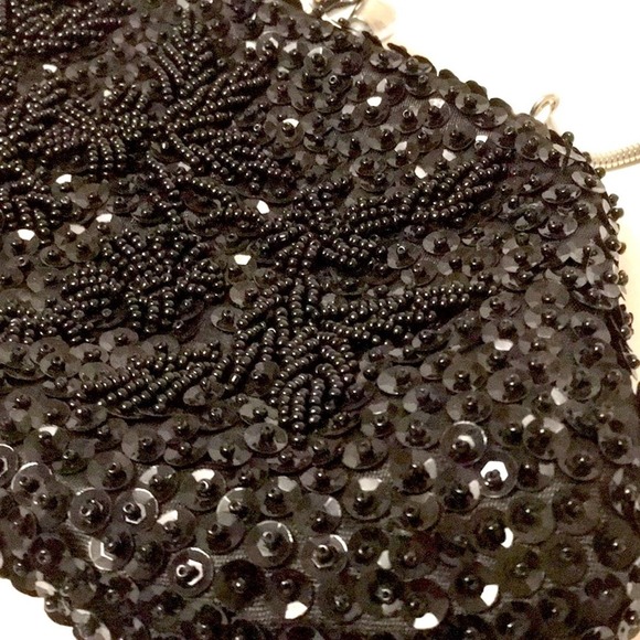 Clutch hand beaded & sequins 9”x5” in EUC elegant - Picture 7 of 7